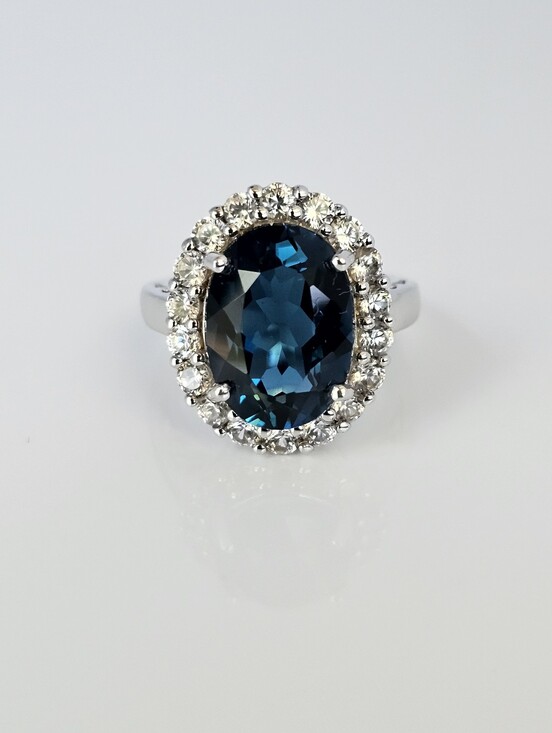 Bangkok Ratnaraj Jewelers Jewelry - Natural London Blue Topaz & White Zircon Ring Sterling Silver Size 6!